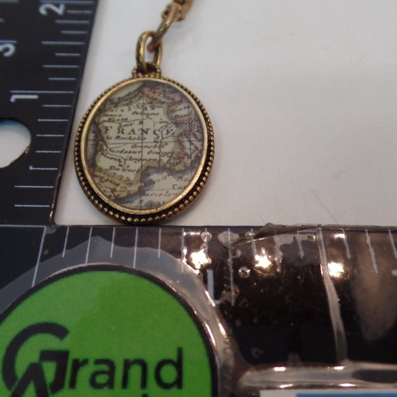 Patricia Nash Goldtone Map Print of France Oval Link Y Necklace Charm Adj 19" L - Picture 8 of 9